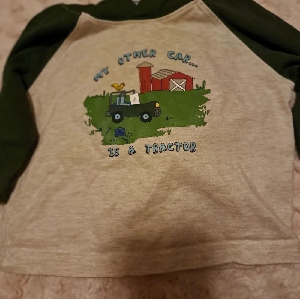 Baby's 5 piece clothing bundle size 0 to 3 months
